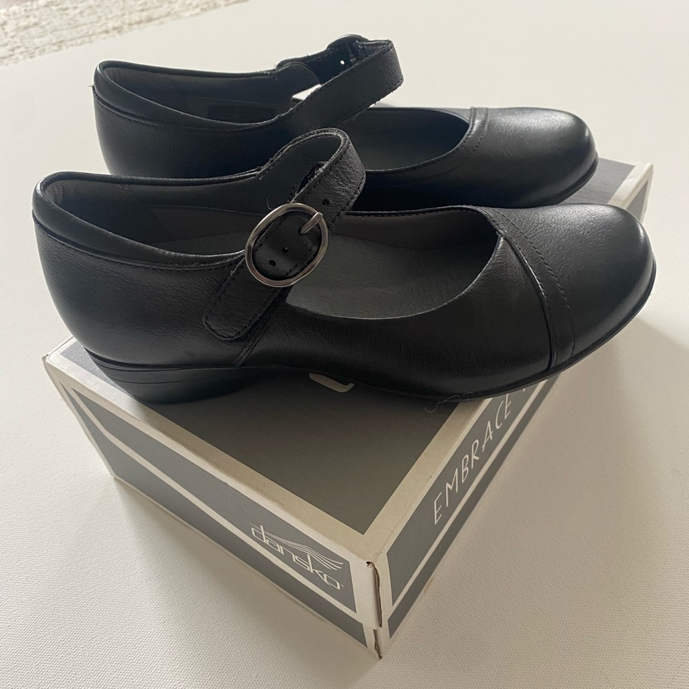 Black Mary Jane Shoes